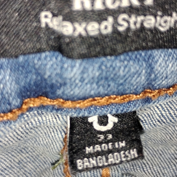 True Religion Classic Light Blue Denim Jeans - Picture 3 of 5
